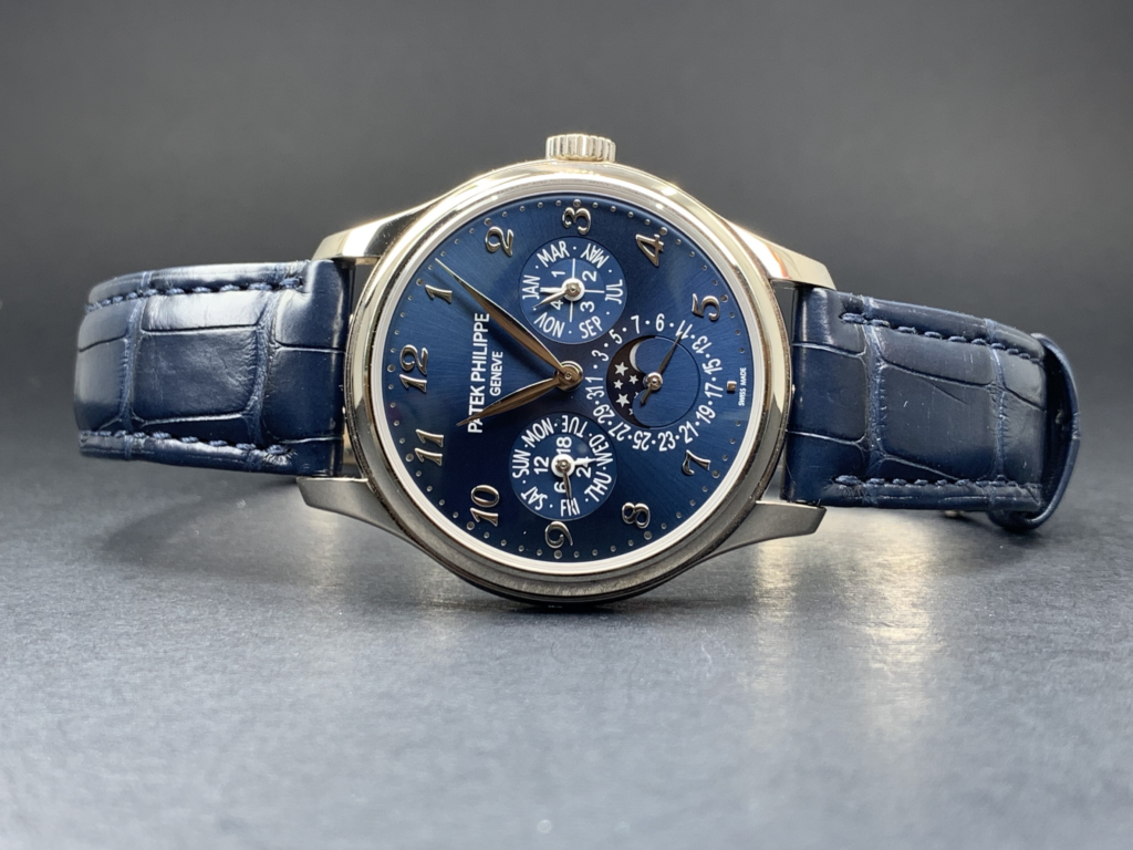  Patek Philippe 5327G-001 